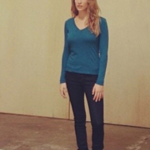 Soft Cotton V Neck T Shirt Black Long Slee… - Picture 8 of 9